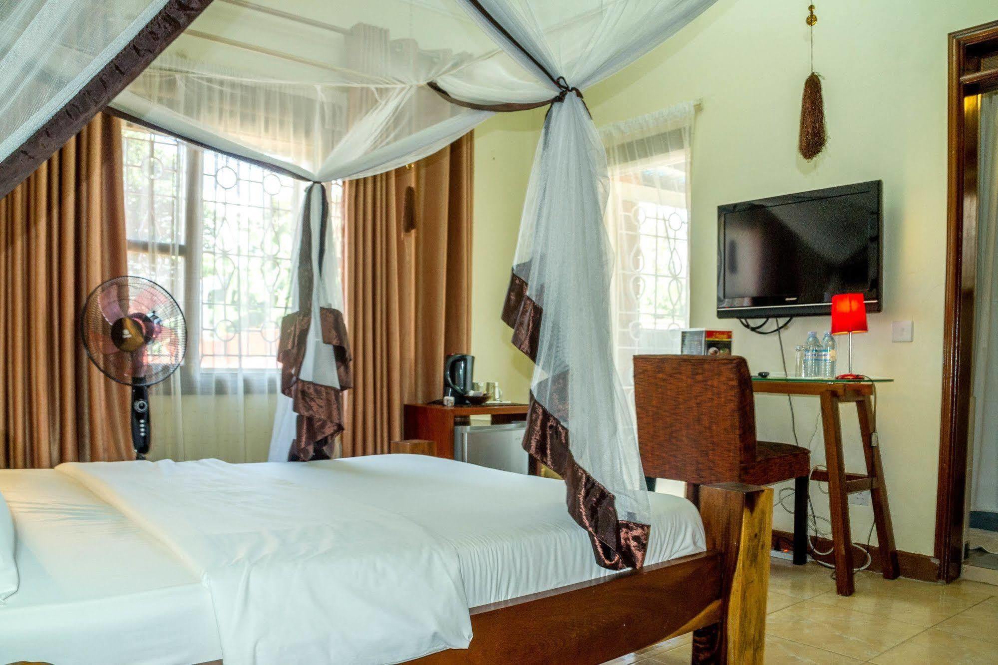 2 Friends Resort 4*
